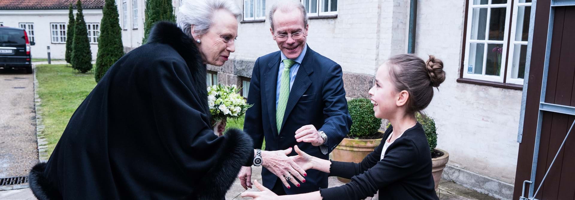 Benedikte Og Blomsterpigen Freya Web